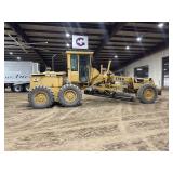 John Deere 570 Road Grader