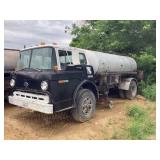 Ford 800 Gas Etrye Black Topper Distributor Truck