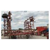 2500 Wilrich Field Cultivator