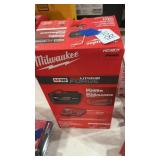 Milwaukee red lithium forge starter kit battery