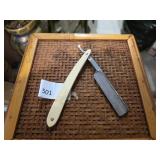 Vintage Straight Razor 'Cut