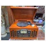 Crosley Turntable w/ Radio