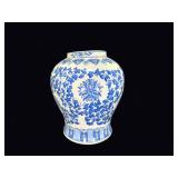 Chinese Blue White Porcelain Lotus Baluster Jar