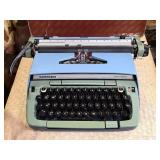 Vintage Smith-Corona Galaxie 12 Typewriter
