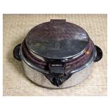 Vintage Toastmaster Model 2D2 Waffle Iron