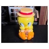 Looney Tunes Tweety Bird Ceramic Cookie Jar