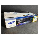 Samsung BD-E5700 Blu-rau Disc & DVD Player