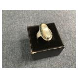 Vintage Sterling Silver Mother of Pearl Ring
