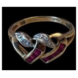 VINTAGE 10K YELLOW GOLD DOUBLE HEART RING WITH RUBY AND DIAMOND ACCENTS, SIZE 6