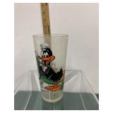 1976 Daffy Duck & Pepé Le Pew Pepsi Glass