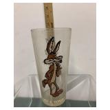 Wile E Coyote 1973 Pepsi glass-good color