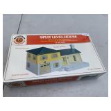 Bachman Plasticville Split Story House Kit Bachman Plasticville Split Story House Kit