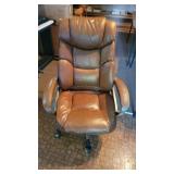 Leather Style Office Chair on Wheels Leather Style Office Chair on Wheels