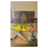 Miscellaneous Decor and Book lot Miscellaneous Decor and Book lot