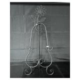32" Metal Tabletop Easel with Flower