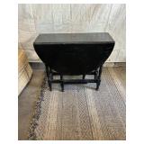 ANTIQUE DROP LEAF TABLE