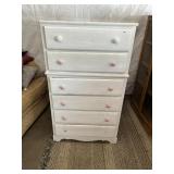 VINTAGE CHEST OF DRAWERS