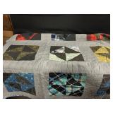VINTAGE HANDMADE PATCHWORK QUILT