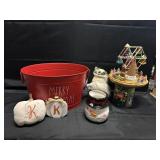CHRISTMAS DECOR LOT