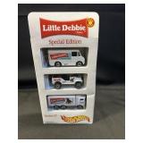 2004 HOT WHEELS LITTLE DEBBIE CAR SET