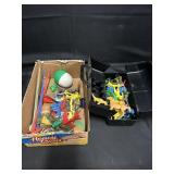VINTAGE PLASTIC TOY LOT