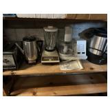SMALL APPLIANCES LOT-TOASTER/BLENDER AND MORE