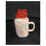 New Rae Dunn Cutie Pie Mug w/Topper