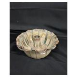 Lantern Hill-Kit Vanderwal Lg Handled Bundt Pan