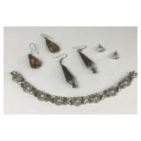 FASHION JEWELRY EARRINGS & BRACELET