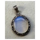 SILVER TONE  PENDANT UNMARKED W TRANSLUCENT STONE