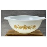 VINTAGE PYREX BUTTERFLY GOLD CINDERELLA BOWL