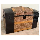 ANTIQUE DOME TOP STEAMER TRUNK W CASTERS