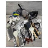 KITCHEN UTENSILS & GADGETS HAMILTON BEACH MIXER