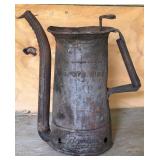 VINTAGE BROOKINS 2 QT LIQUID OIL CAN PETROLIANA