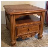 VINTAGE OAK END TABLE W DRAWER