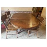 VINTAGE OAK DINING TABLE W LEAF & 4 CHAIRS