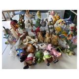 FLOWER POT HANGERS & FIGURINES