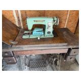 VINTAGE SINGER CABINET W KINGSTON MACHINE