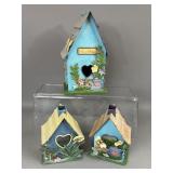 ASSORTED DECORATIVE & FUNCTIONAL BIRD HOUSES