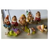 VINTAGE SEVEN DWARFS POT SITTERS