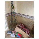 LIGHTED CHRISTMAS DECOR TREE LIGHTS & CANDY CANES