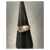 10 KT Ladies Diamond Ring