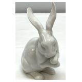 Herend White Bunny with Paws Up