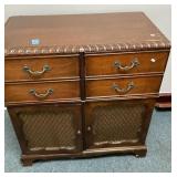 Old Record Player, Radio