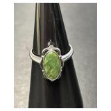 10 KT WG Jade Ring