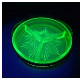 6.5´´ Uranium Vaseline Glass Dish with Metal Holde