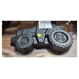 TRACTOR CAKE PAN