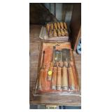 WOODEN CHISEL SET