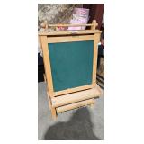 CHILDS CHALKBOARD