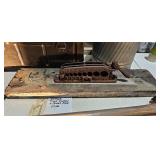 VINTAGE BRASS PIPE VISE